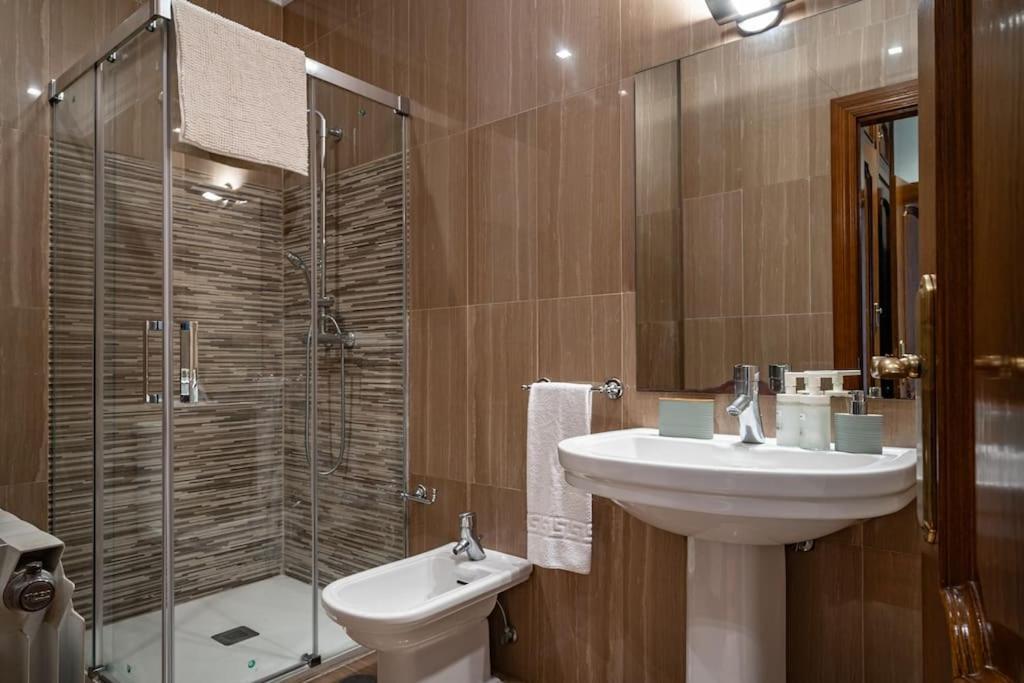 Apartamento La Joya Gijón Exterior foto